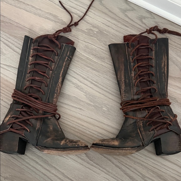 Frye Women's Distressed Brown Lace-Up Tall Boots - Picture 4 of 7